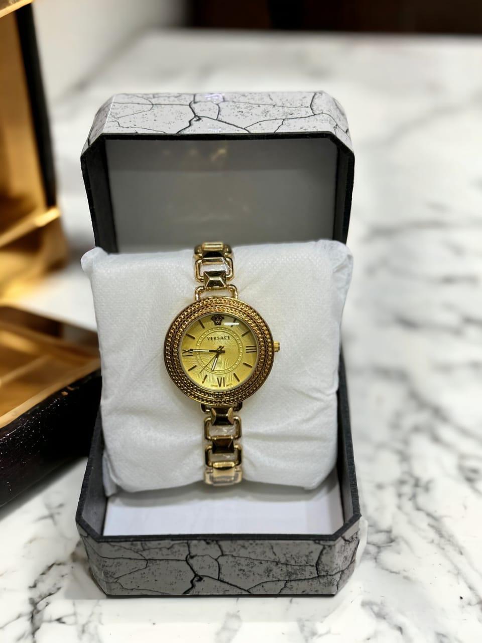 Stylish Women's Quartz Watch