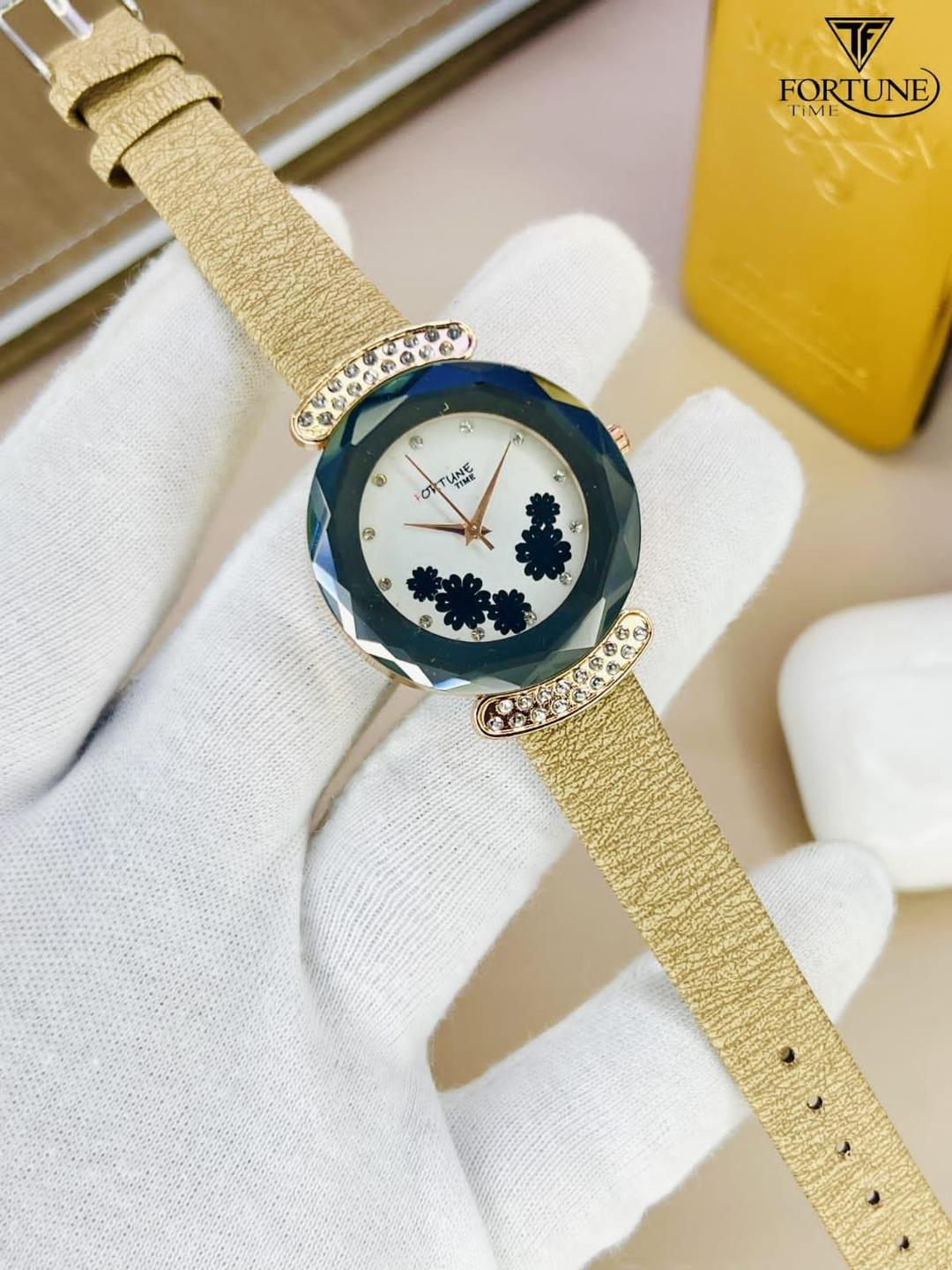 Chic Women's Quartz Watch - Stylish Analogue Timepiece,1 Pc